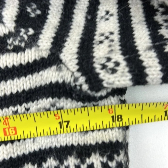 Northern Reflections Nordic Pattern Full Zip  Sweater - Picture 5 of 8